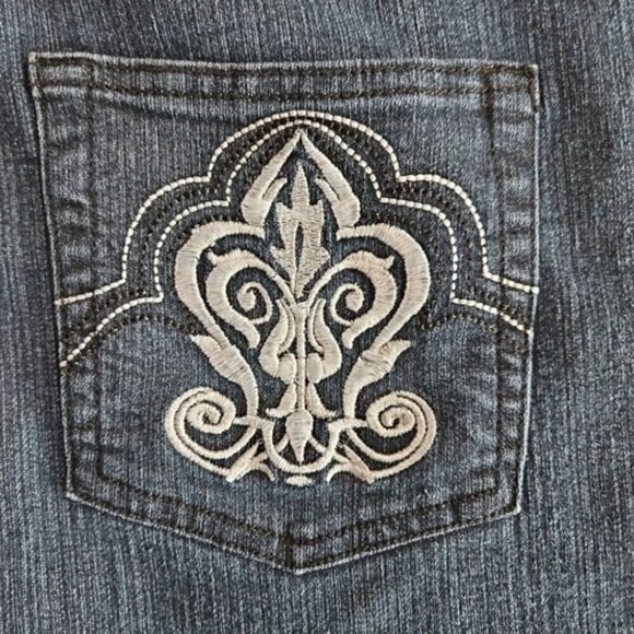 Lexi Jeans Women's Size 14 Dark Blue Boot Cut White Bling Embroidered Pocket - Picture 2 of 16